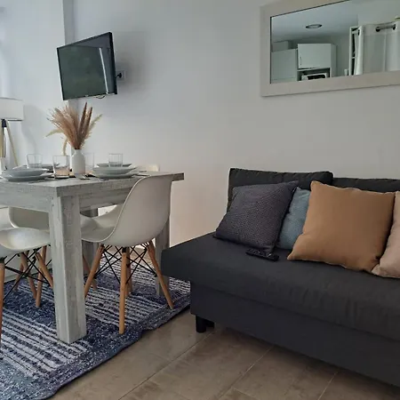 Tipo Estudio Con Piscina En Apartment